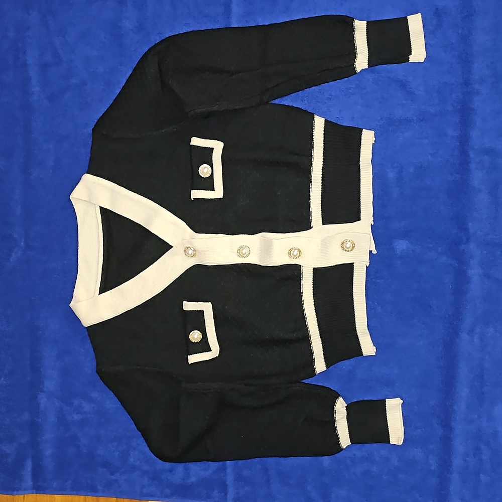 Women's sweater